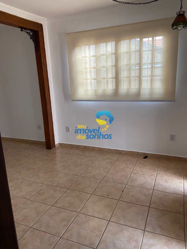 Casa em Bragança Paulista, no bairro Jardim São Lourenço