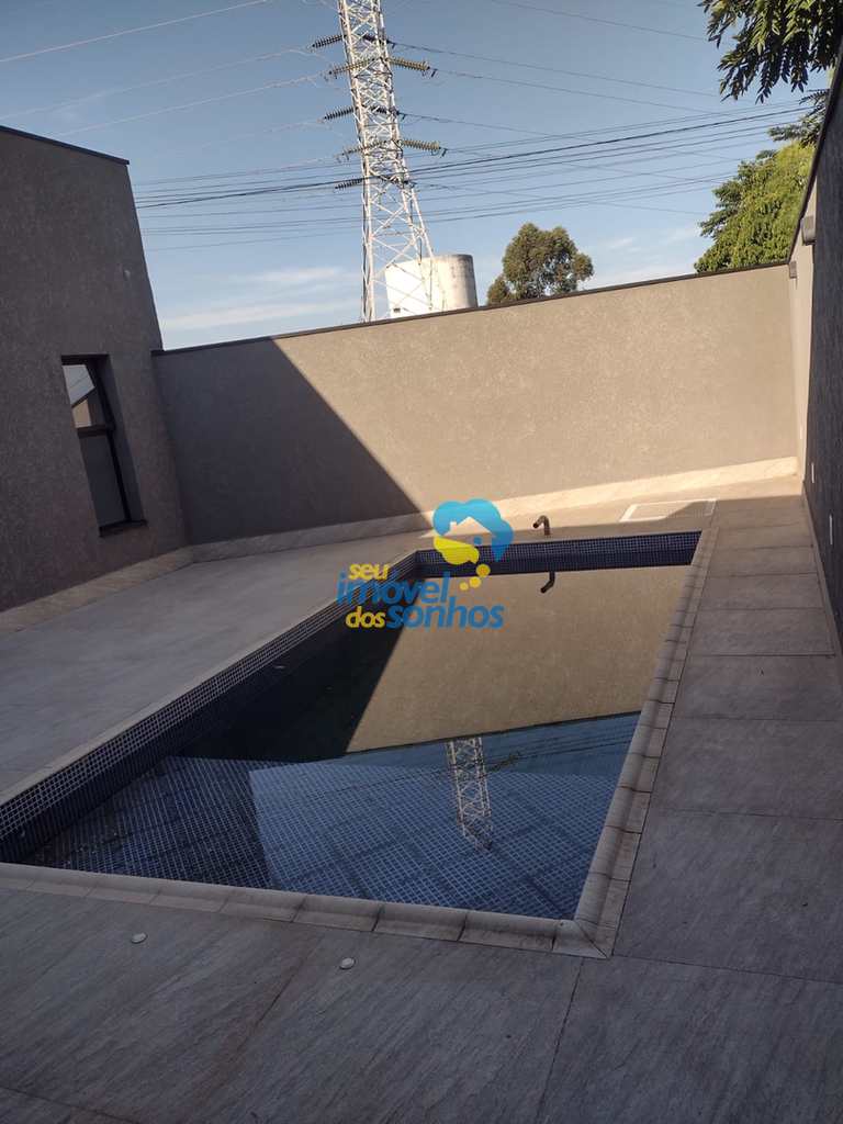 Casa em Bragança Paulista, no bairro Jardim Vista Alegre