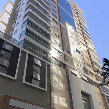 Apartamento em Itapema, bairro Meia Praia