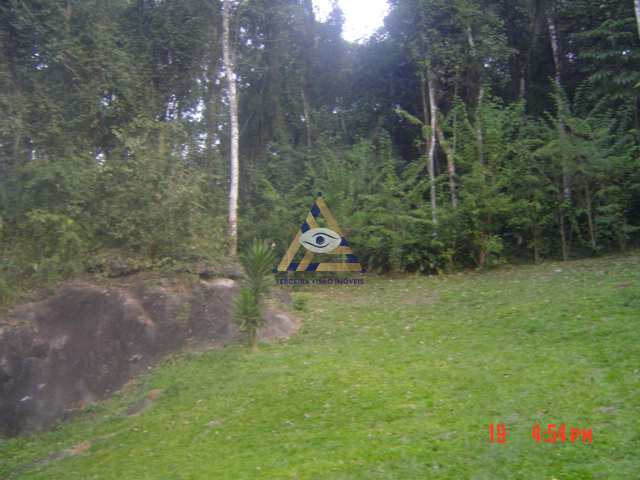 Sítio em Arujá, no bairro Chácara Bananal