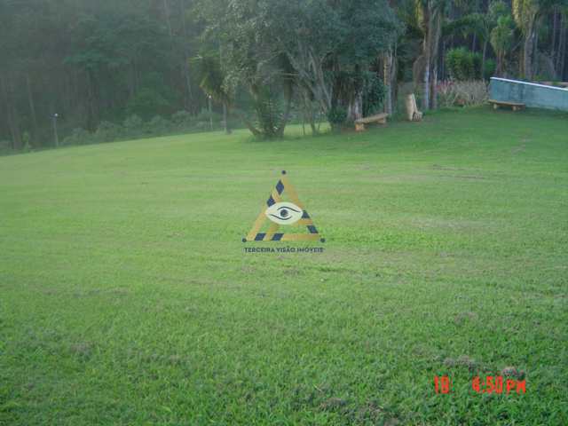 Sítio em Arujá, no bairro Chácara Bananal