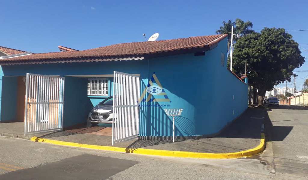Casa em Mogi das Cruzes, bairro Vila Suissa