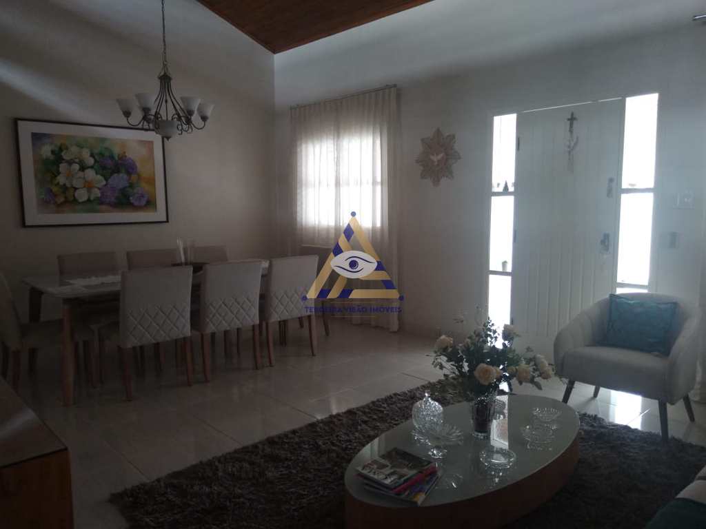 Casa em Mogi das Cruzes, no bairro Vila Suissa