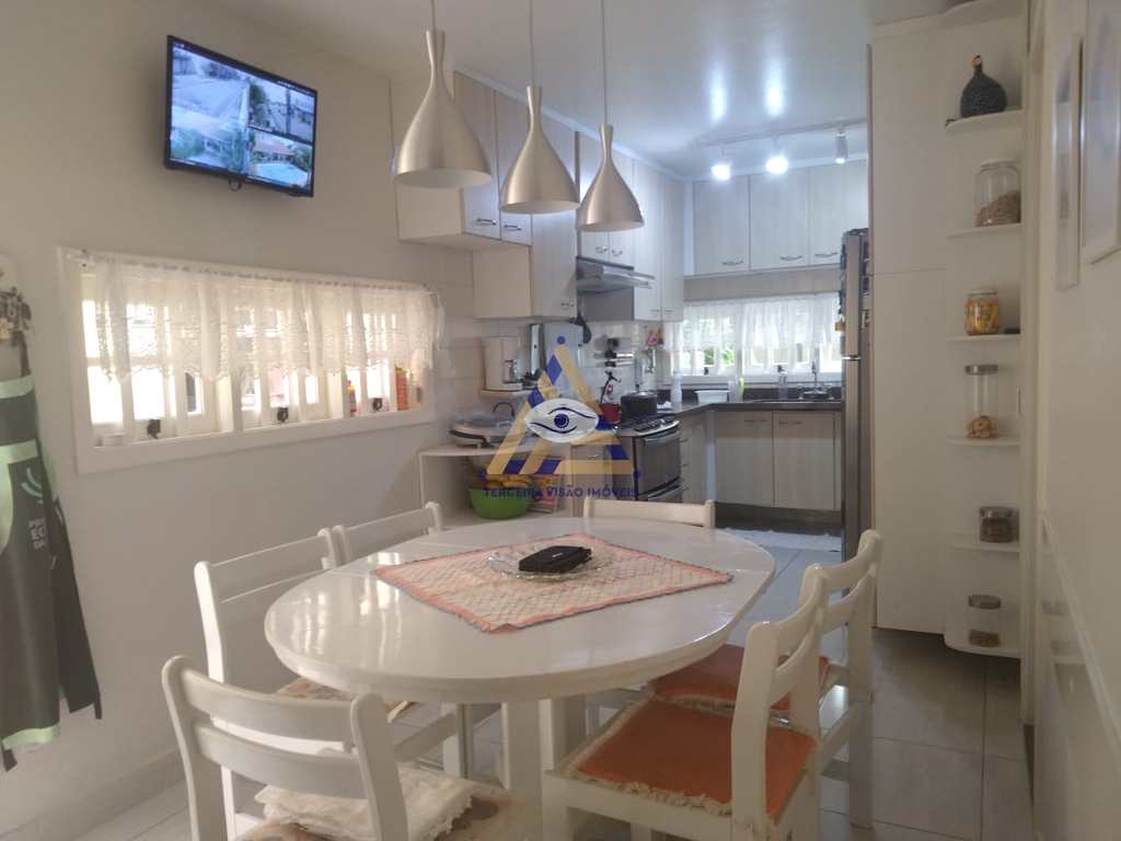 Casa em Mogi das Cruzes, no bairro Vila Suissa