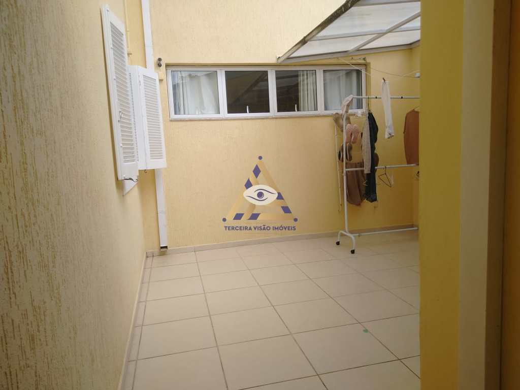 Casa em Mogi das Cruzes, no bairro Vila Suissa