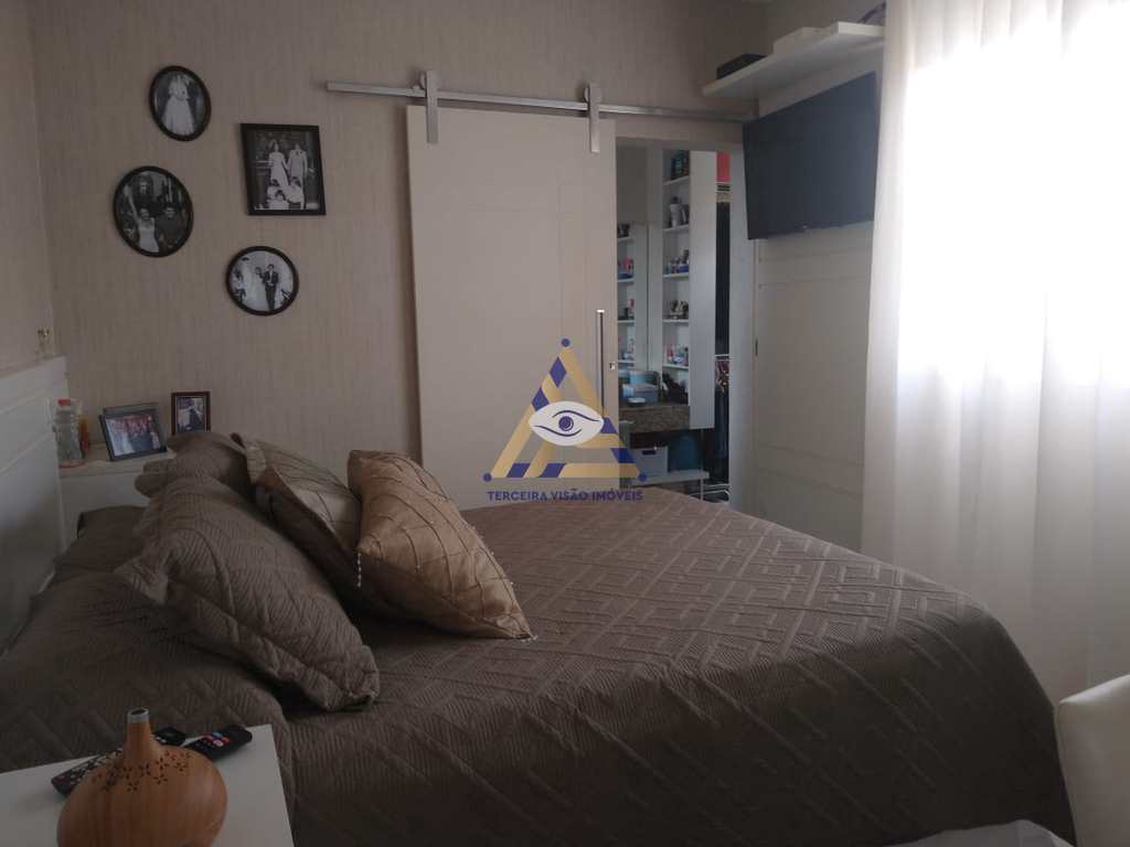 Casa em Mogi das Cruzes, no bairro Vila Suissa