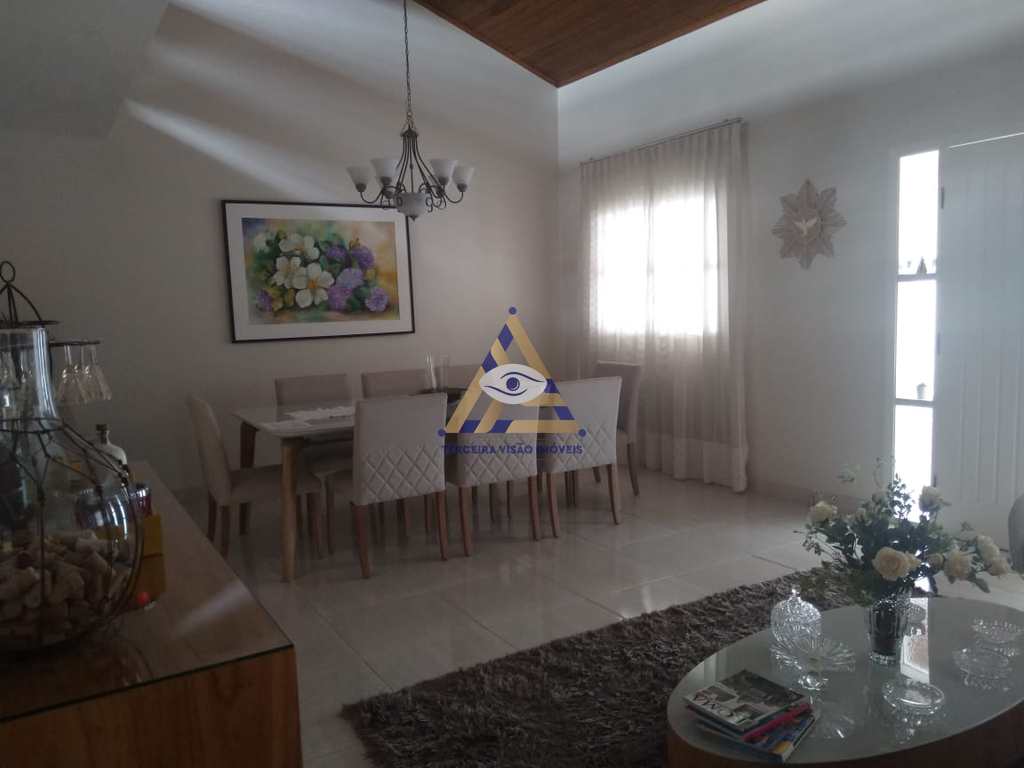Casa em Mogi das Cruzes, no bairro Vila Suissa