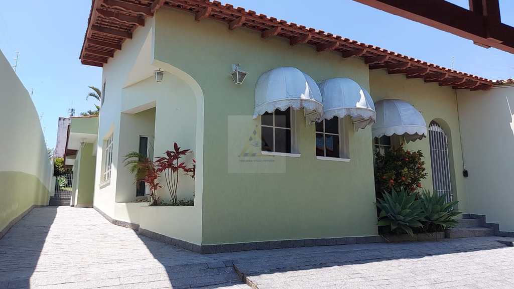 Casa em Mogi das Cruzes, no bairro Vila Oliveira