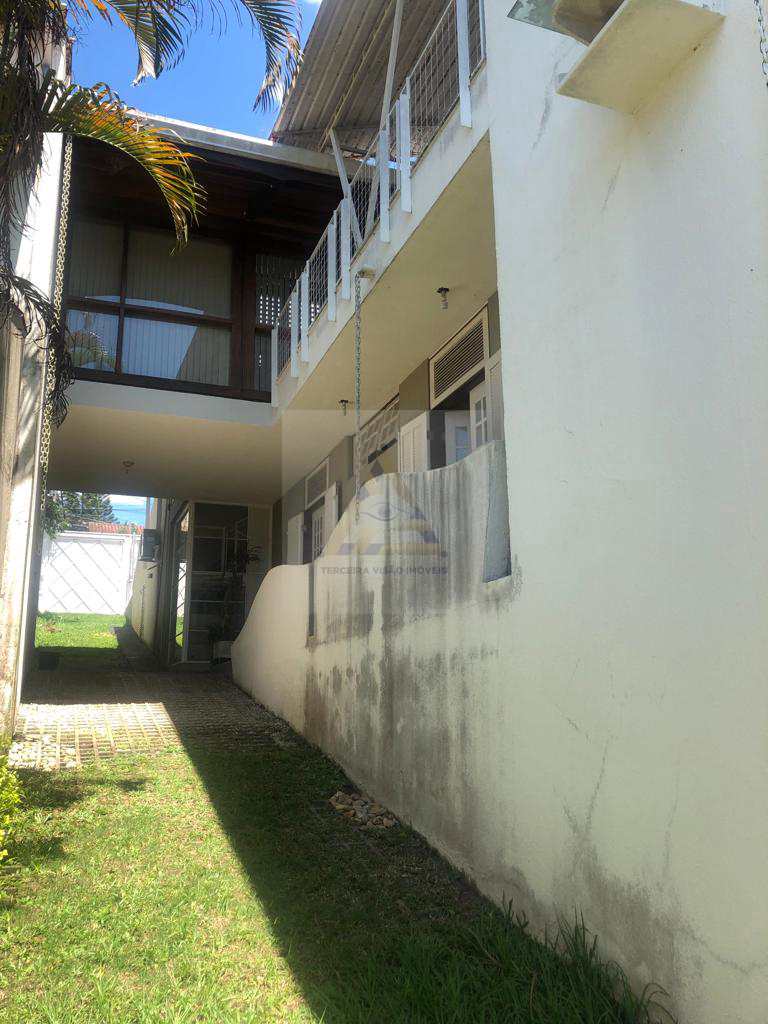 Casa em Mogi das Cruzes, no bairro Vila Suissa