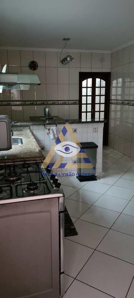 Sobrado em Mogi das Cruzes, no bairro Vila Suissa