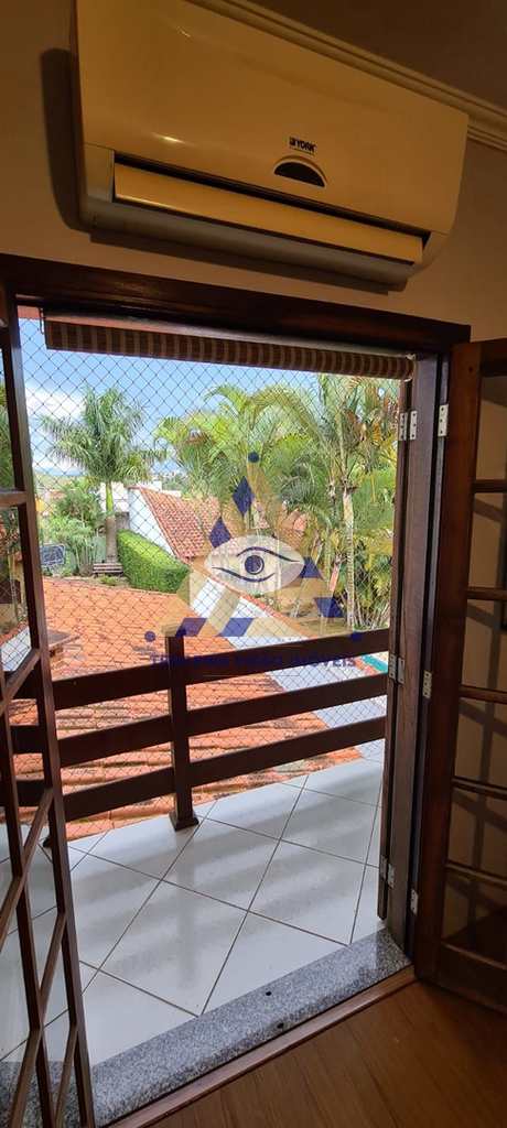 Sobrado em Mogi das Cruzes, no bairro Vila Suissa
