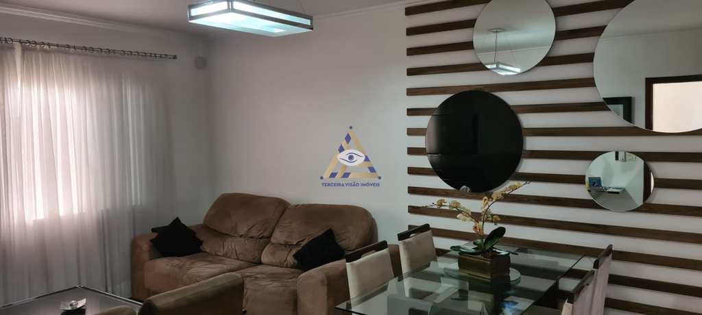 Sobrado em Mogi das Cruzes, no bairro Vila Suissa