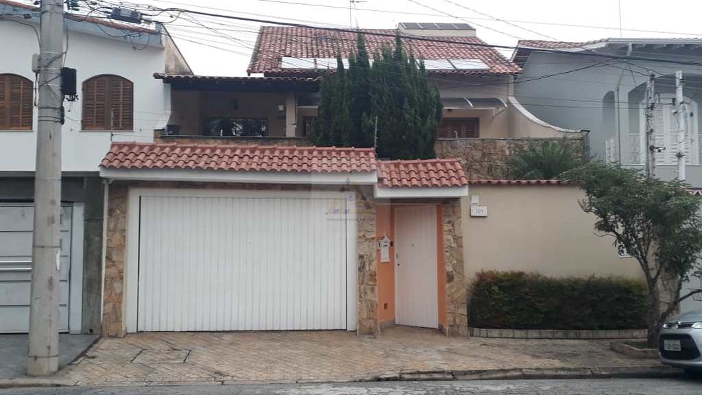 Casa em Mogi das Cruzes, no bairro Vila Mogilar