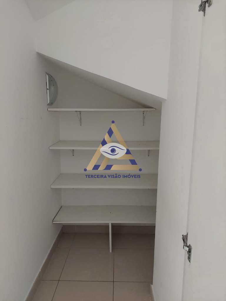 Casa de Condomínio em Mogi das Cruzes, no bairro Condomínio Residencial Vila das Flores - Rosas - Nova Mogilar