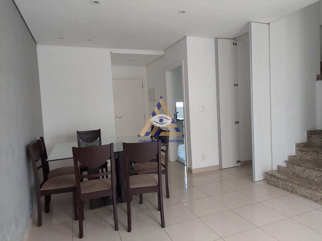 Casa de Condomínio em Mogi das Cruzes, no bairro Condomínio Residencial Vila das Flores - Rosas - Nova Mogilar