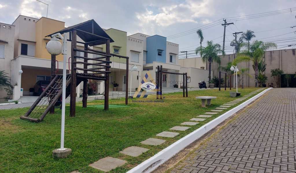 Casa de Condomínio em Mogi das Cruzes, bairro Condomínio Residencial Mogi Hills IV - Vila Oliveira