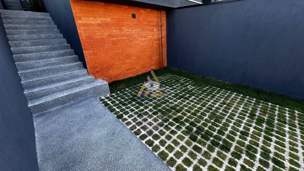 Casa em Mogi das Cruzes, no bairro Vila Suíssa - Jd Juliana