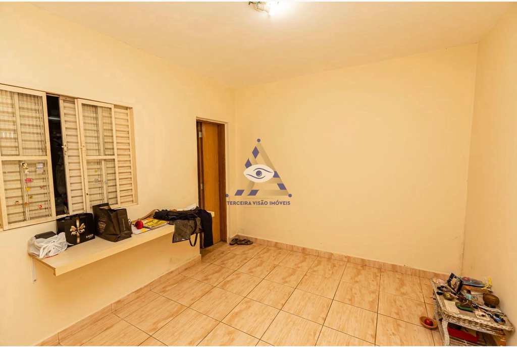 Casa em Mogi das Cruzes, no bairro Vila Mogilar