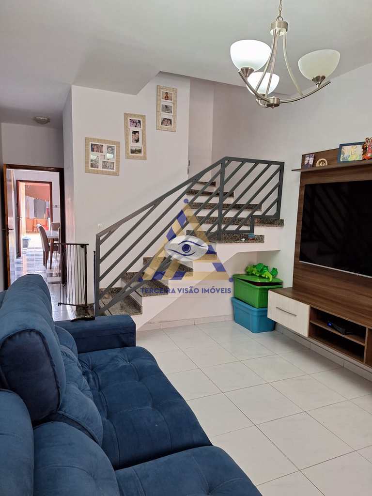 Casa em Mogi das Cruzes, no bairro Jardim São Pedro