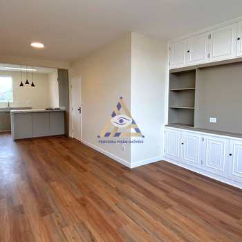 Apartamento em Mogi das Cruzes, bairro Condomínio Edifício Cláudio Abrahão - Centro