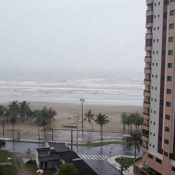 Apartamento em Praia Grande, bairro Mirim