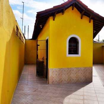 Casa em Praia Grande, bairro Caiçara