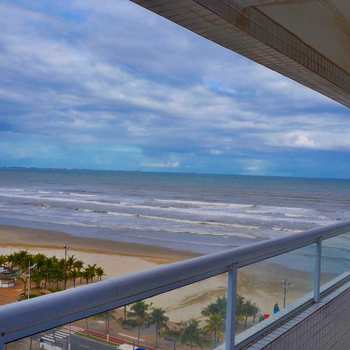 Apartamento em Praia Grande, bairro Mirim