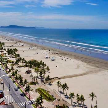 Apartamento em Praia Grande, bairro Mirim