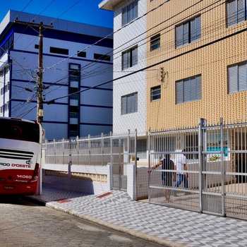 Apartamento em Praia Grande, bairro Mirim