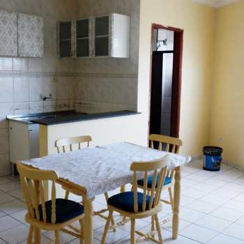Kitnet em Praia Grande, bairro Mirim