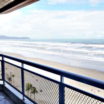 Apartamento em Praia Grande, bairro Ocian