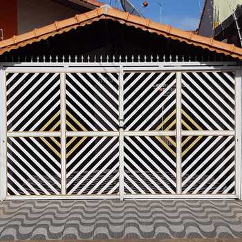 Casa em Praia Grande, bairro Caiçara