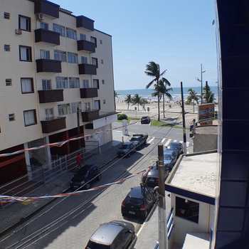 Kitnet em Praia Grande, bairro Ocian