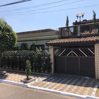 Casa em Praia Grande, bairro Tupi
