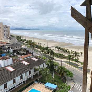 Apartamento em Praia Grande, bairro Maracanã