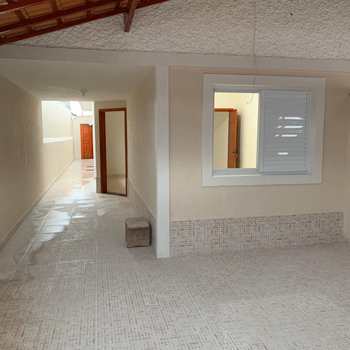 Casa em Praia Grande, bairro Mirim