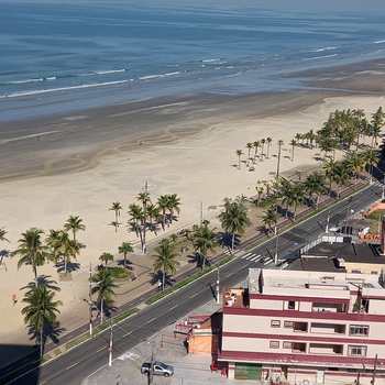 Apartamento em Praia Grande, bairro Ocian