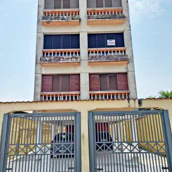 Apartamento em Praia Grande, bairro Maracanã