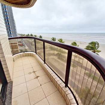 Apartamento em Praia Grande, bairro Caiçara