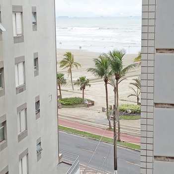Apartamento em Praia Grande, bairro Ocian