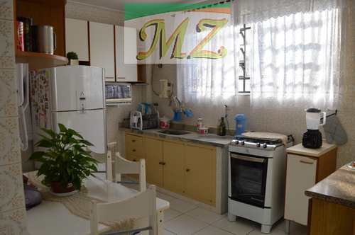 Apartamento, código 16 em Santos, bairro Campo Grande