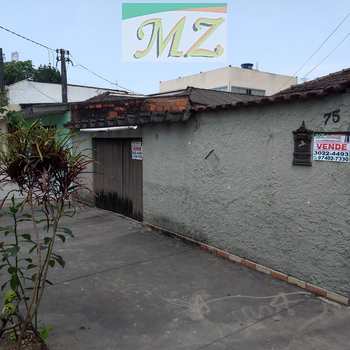 Casa em Santos, bairro São Manoel