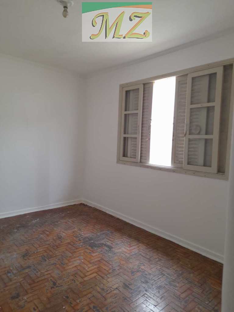 Casa em São Vicente, no bairro Vila Voturua