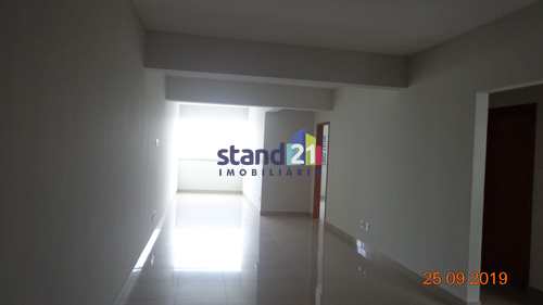 Apartamento, código 430 em Itabuna, bairro Centro