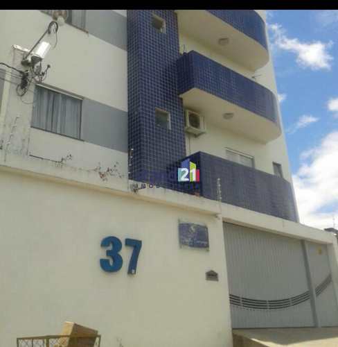 Apartamento, código 983 em Itabuna, bairro Mangabinha