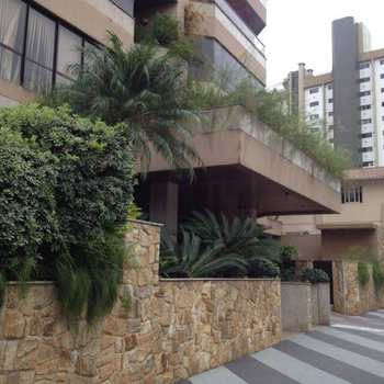 Apartamento em Blumenau, bairro Jardim Blumenau