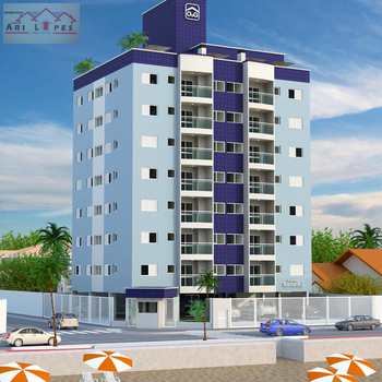 Apartamento em Mongaguá, bairro Vera Cruz