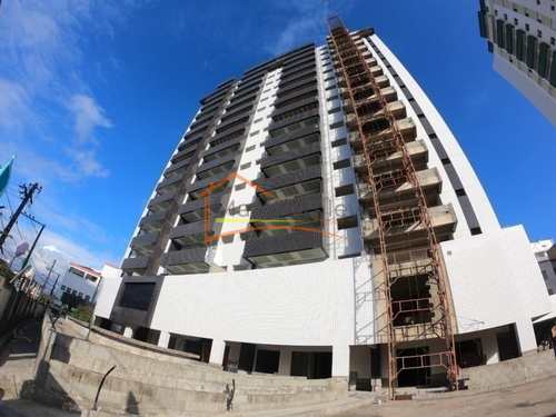 Apartamento, código 582 em Praia Grande, bairro Guilhermina