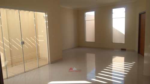 Casa, código 29 em Pirassununga, bairro Jardim Veneza