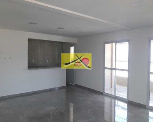 Apartamento, código 2204 em Praia Grande, bairro Ocian